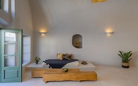 Elements Cave Suites